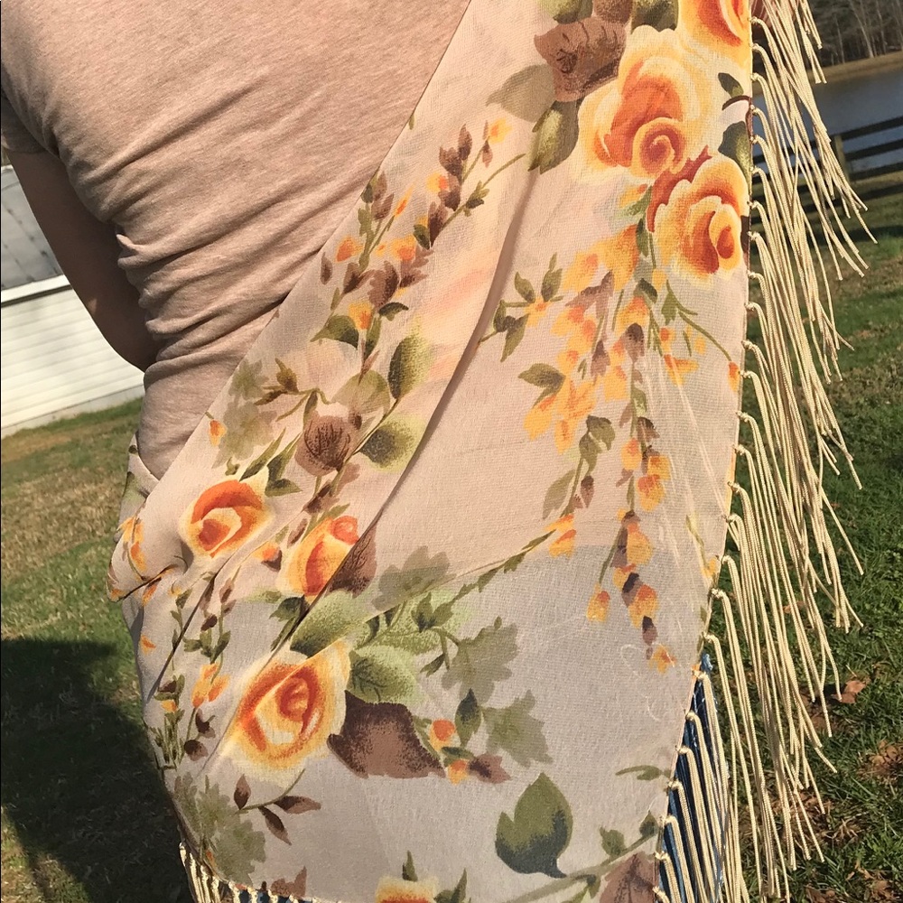 Beautiful summer scarf/shawl